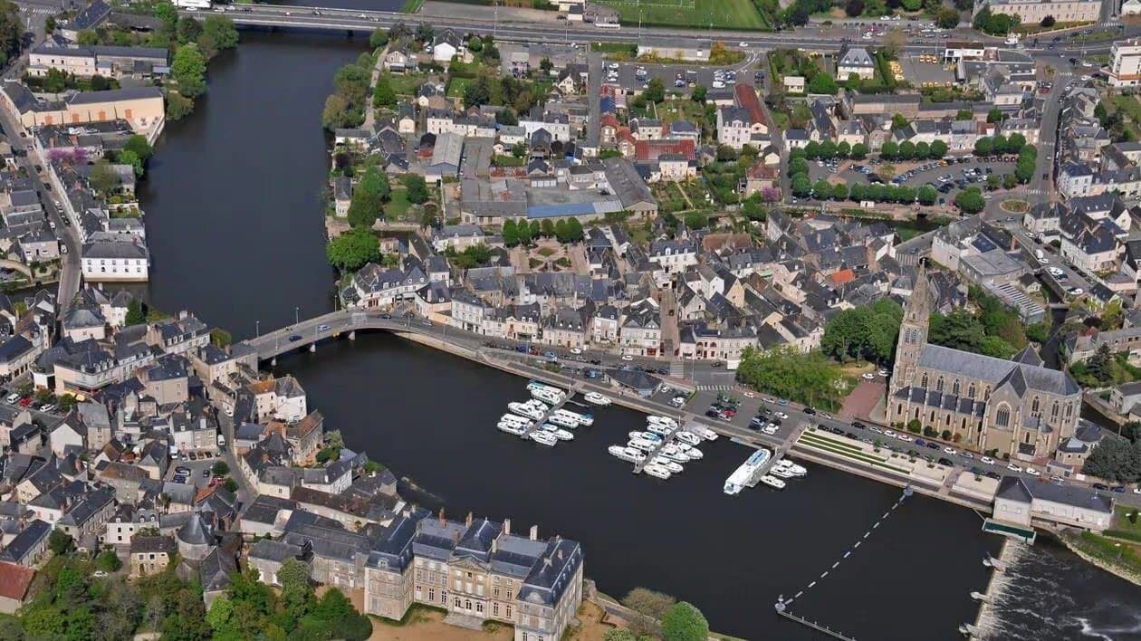 Sablé-sur-Sarthe vue du ciel