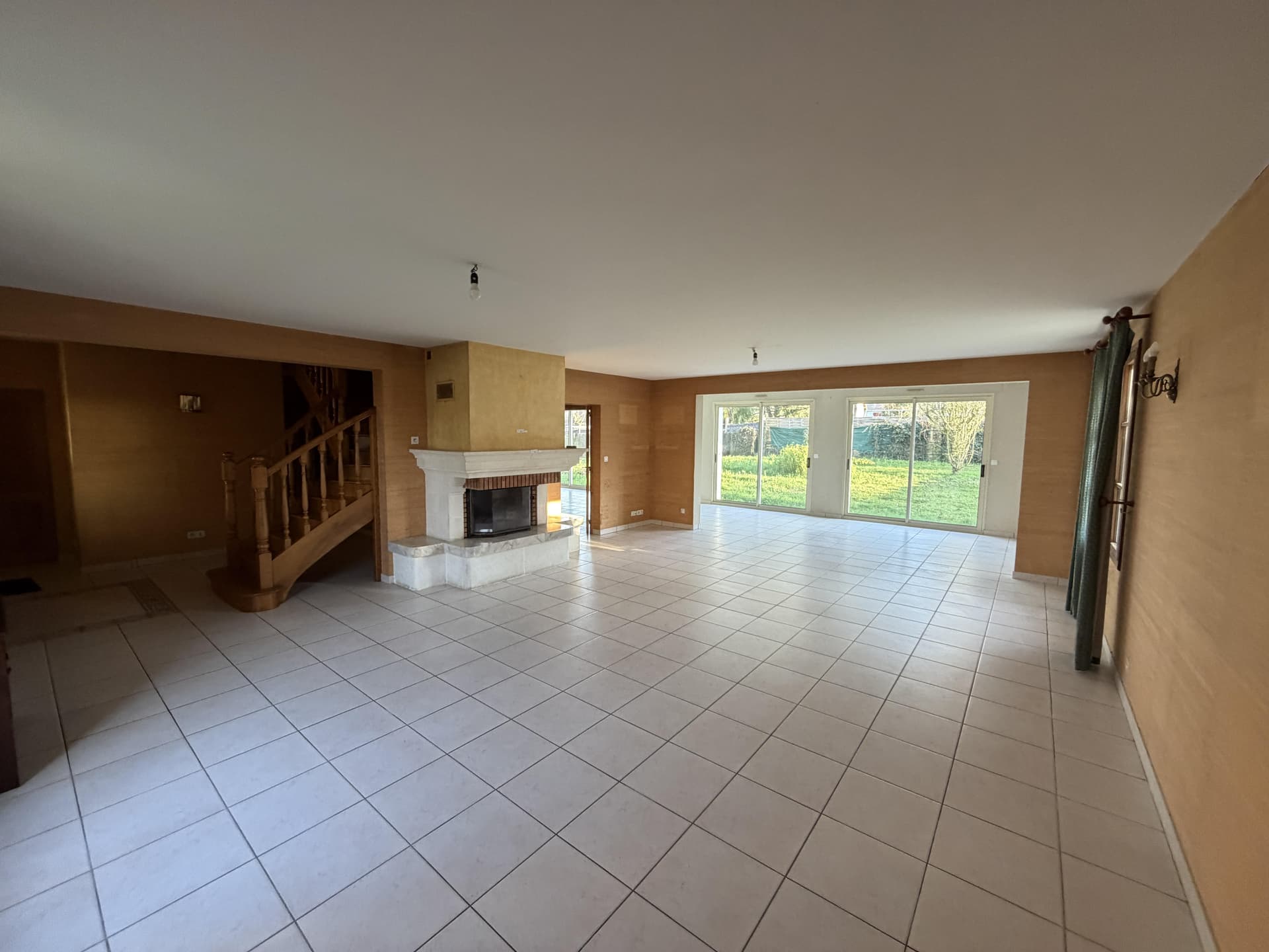 Maison 7 pièces 261 m² Solesmes — Solesmes